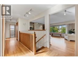1541 Howard Avenue, Burnaby, BC V5B3S2 Photo 13