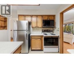 1541 Howard Avenue, Burnaby, BC V5B3S2 Photo 7