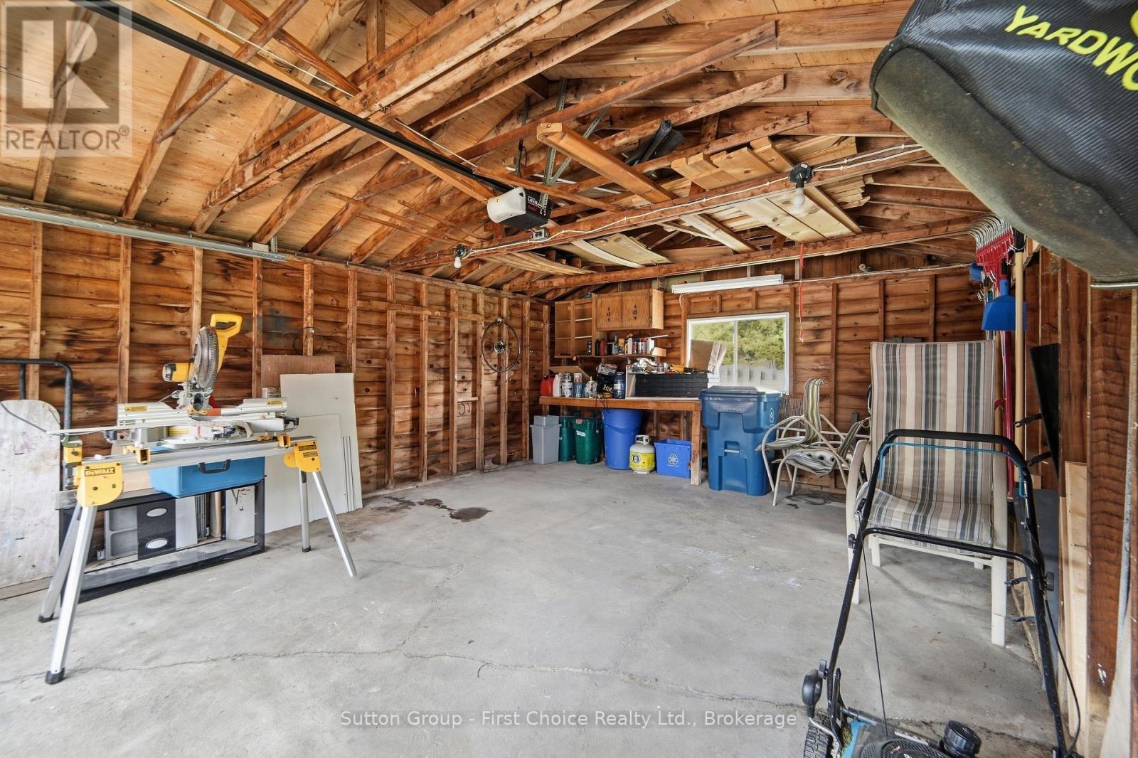 151 WOODS STREET - 41