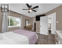 Living room - 128 Churchland Drive, Barrie, ON L4N8N8 Photo 7