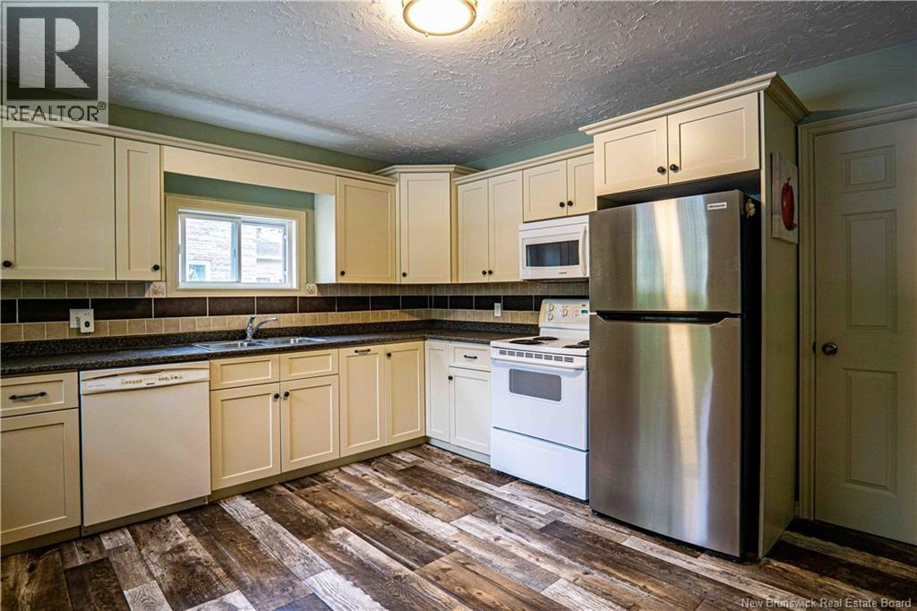 19 Victory Avenue - Image 13