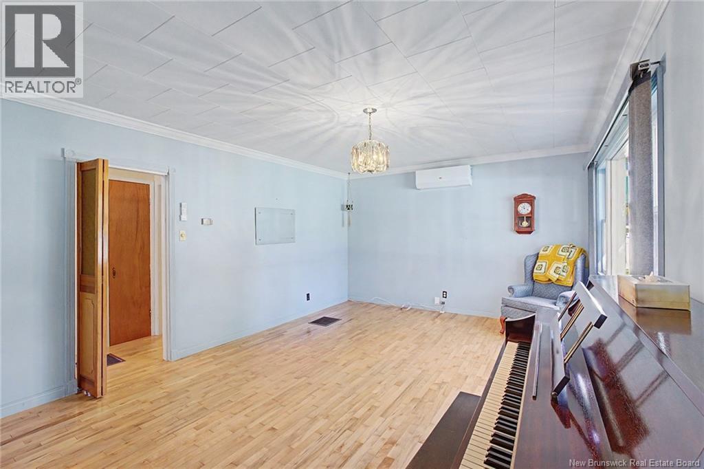 31 McLeod Avenue - Image 5