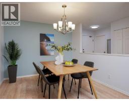 Entrance - 203 1120 Fairfield Rd, Victoria, BC V8V3A7 Photo 10