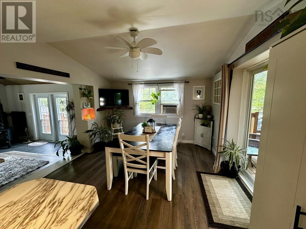 255 Dorey Rd - 27