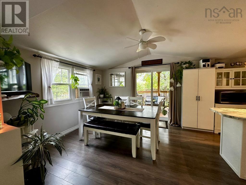 255 Dorey Rd - 29