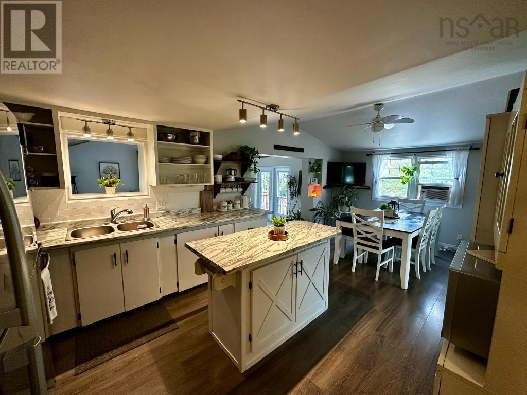 255 Dorey Rd - 34