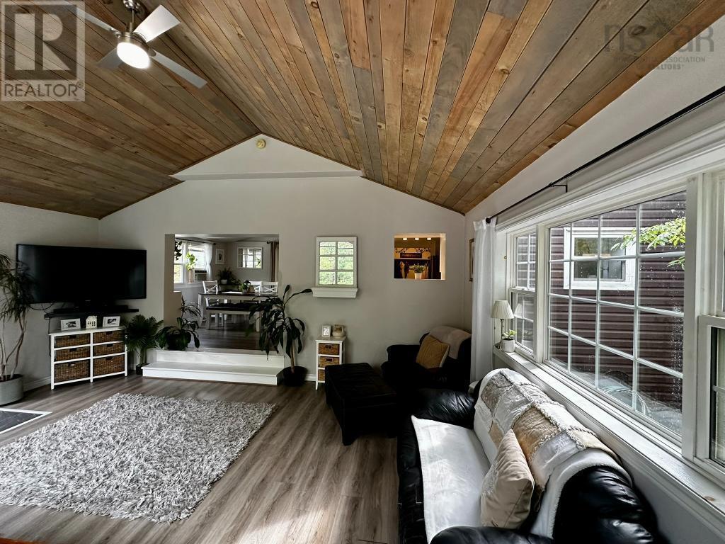 255 Dorey Rd - 30