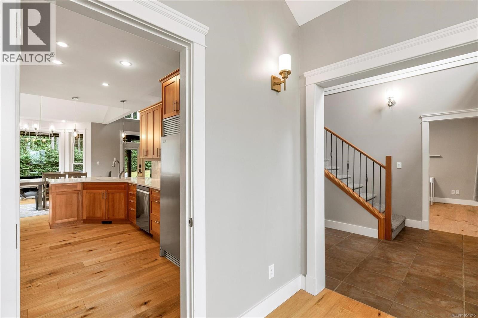 2944 Roozendaal Rd - 43