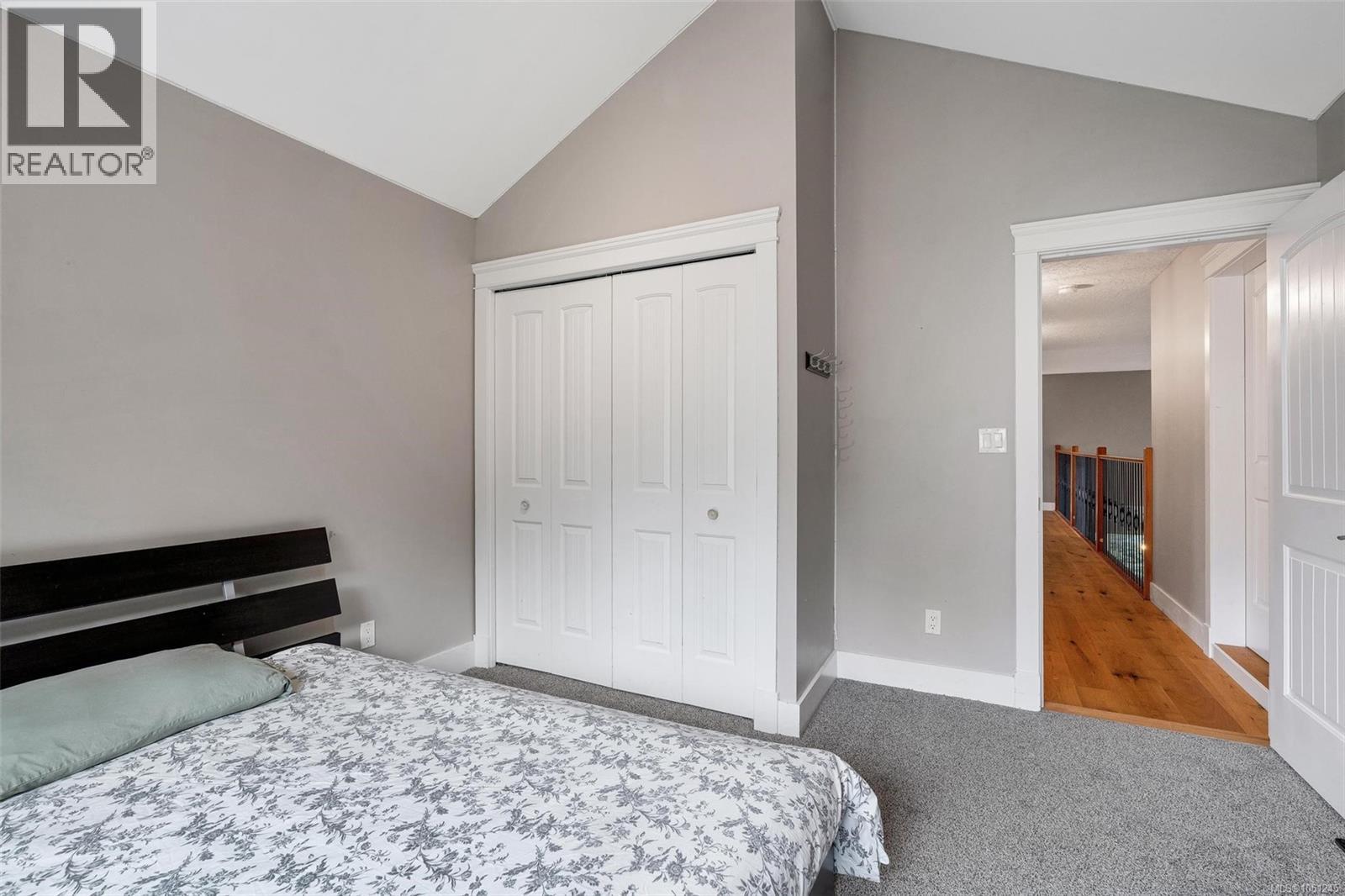 2944 Roozendaal Rd - 54