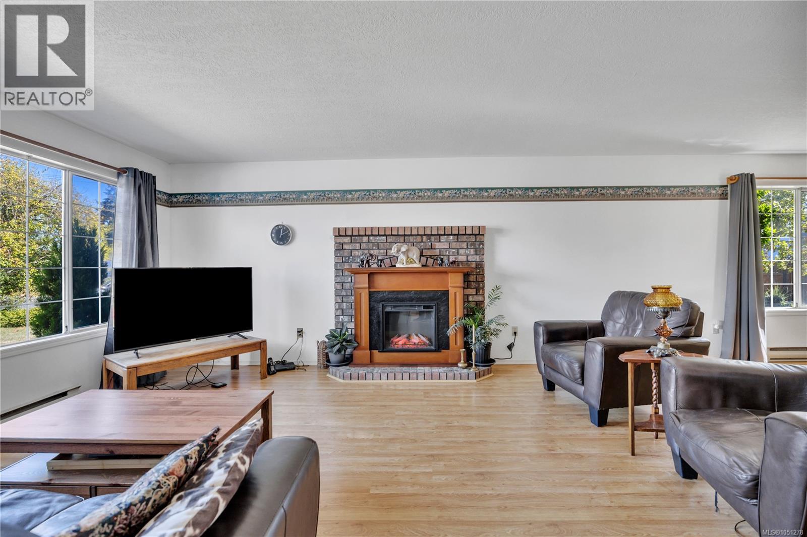 702 Forsyth Ave - 2