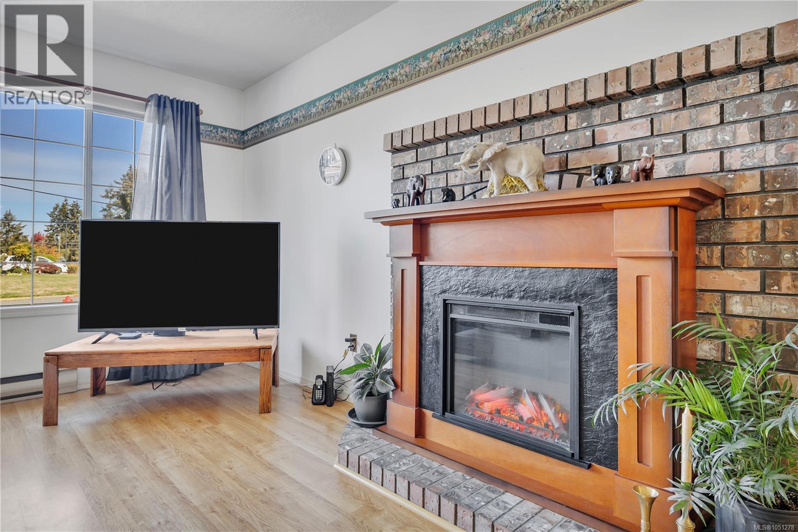 702 Forsyth Ave - 5