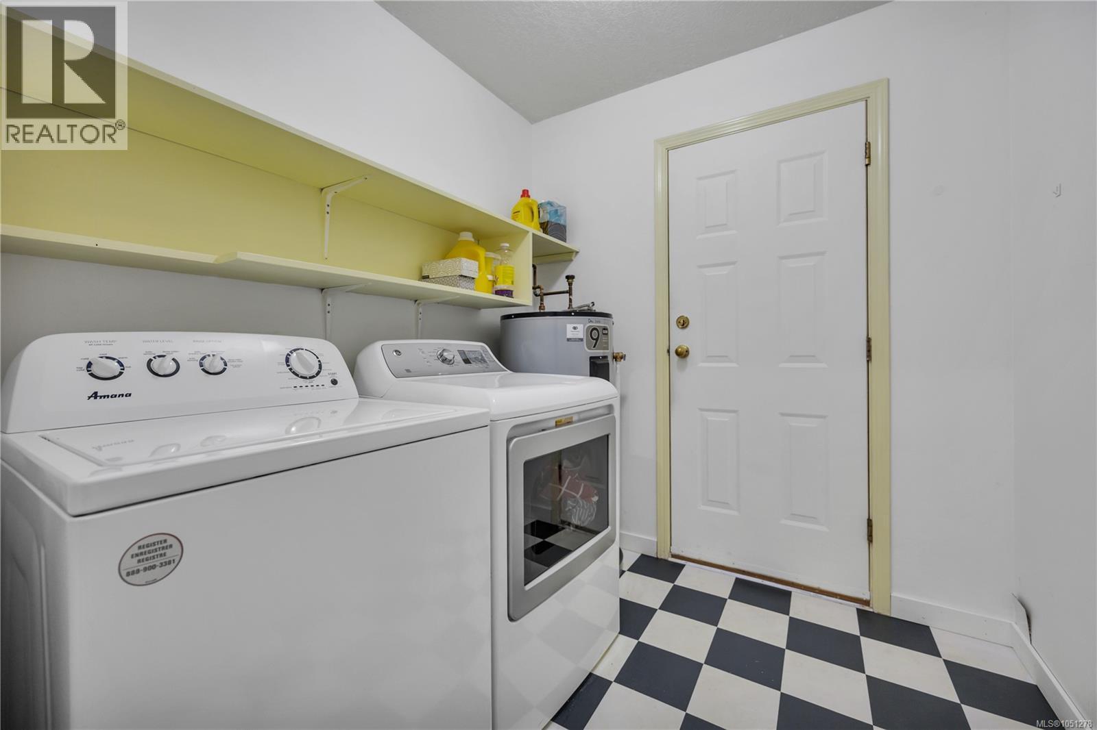 702 Forsyth Ave - 30