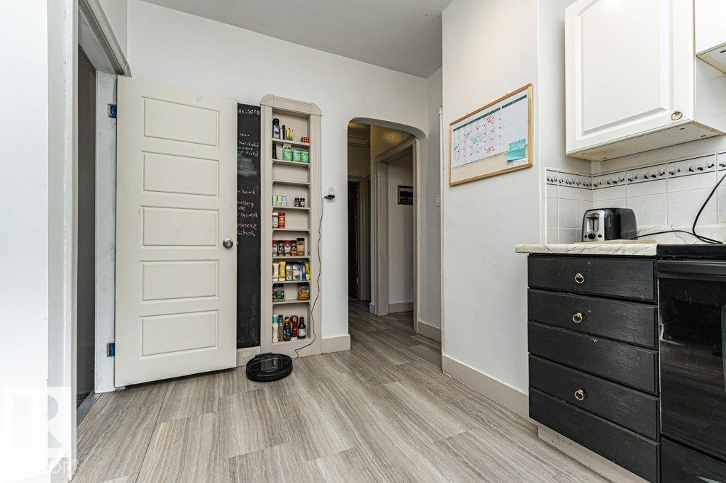 11910 94 ST NW - 15
