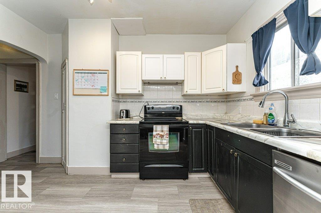 11910 94 ST NW - 18