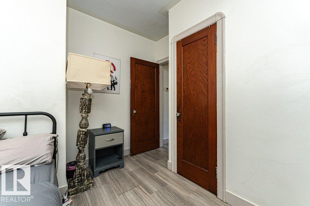 11910 94 ST NW - Image 23