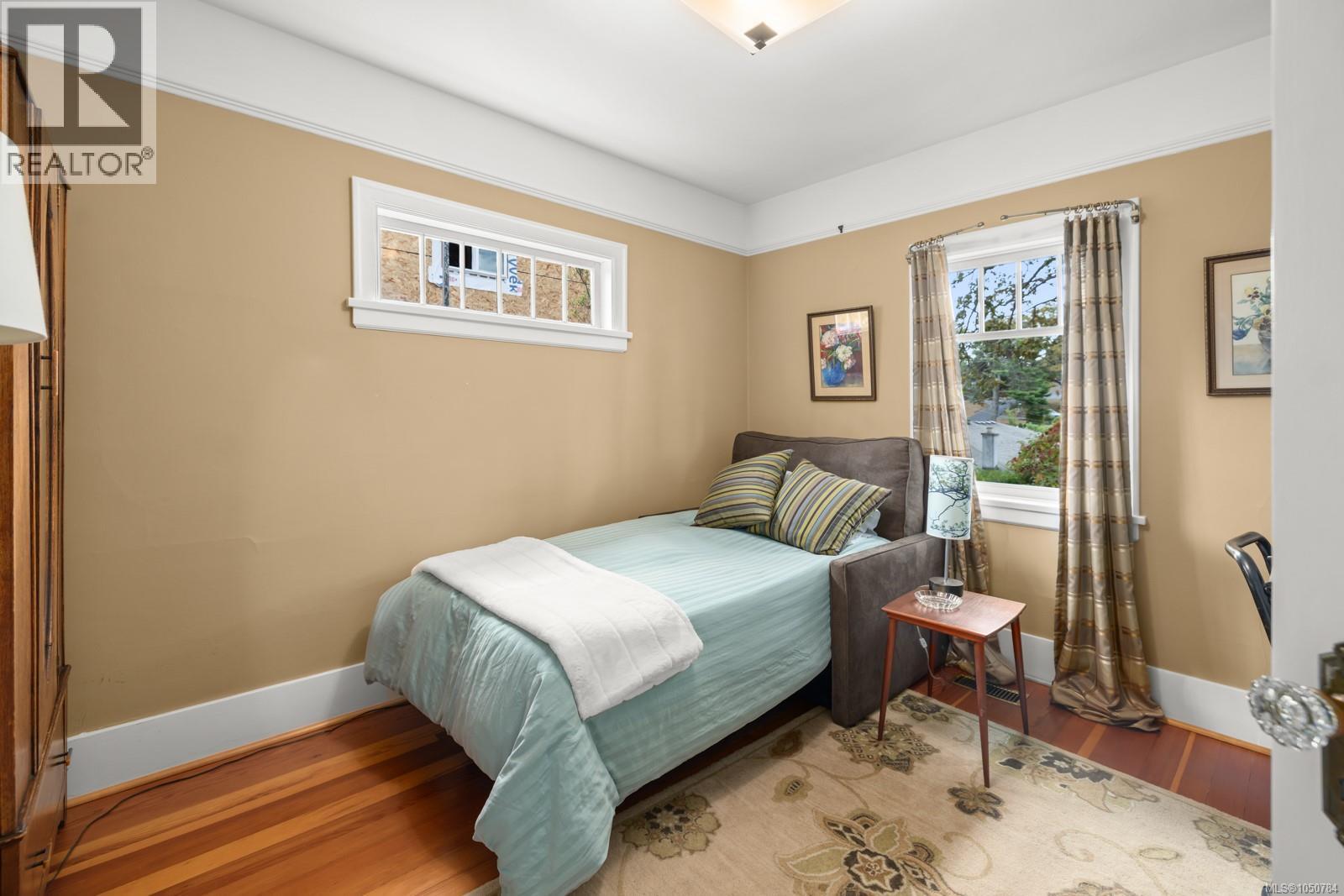 3358 Cook St - 33