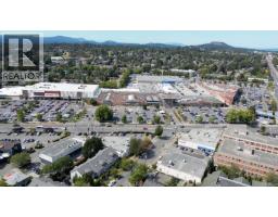 3358 Cook St, Saanich, BC V8X1A8 Photo 47