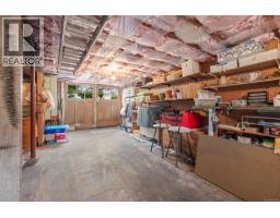 3358 Cook St, Saanich, BC V8X1A8 Photo 42