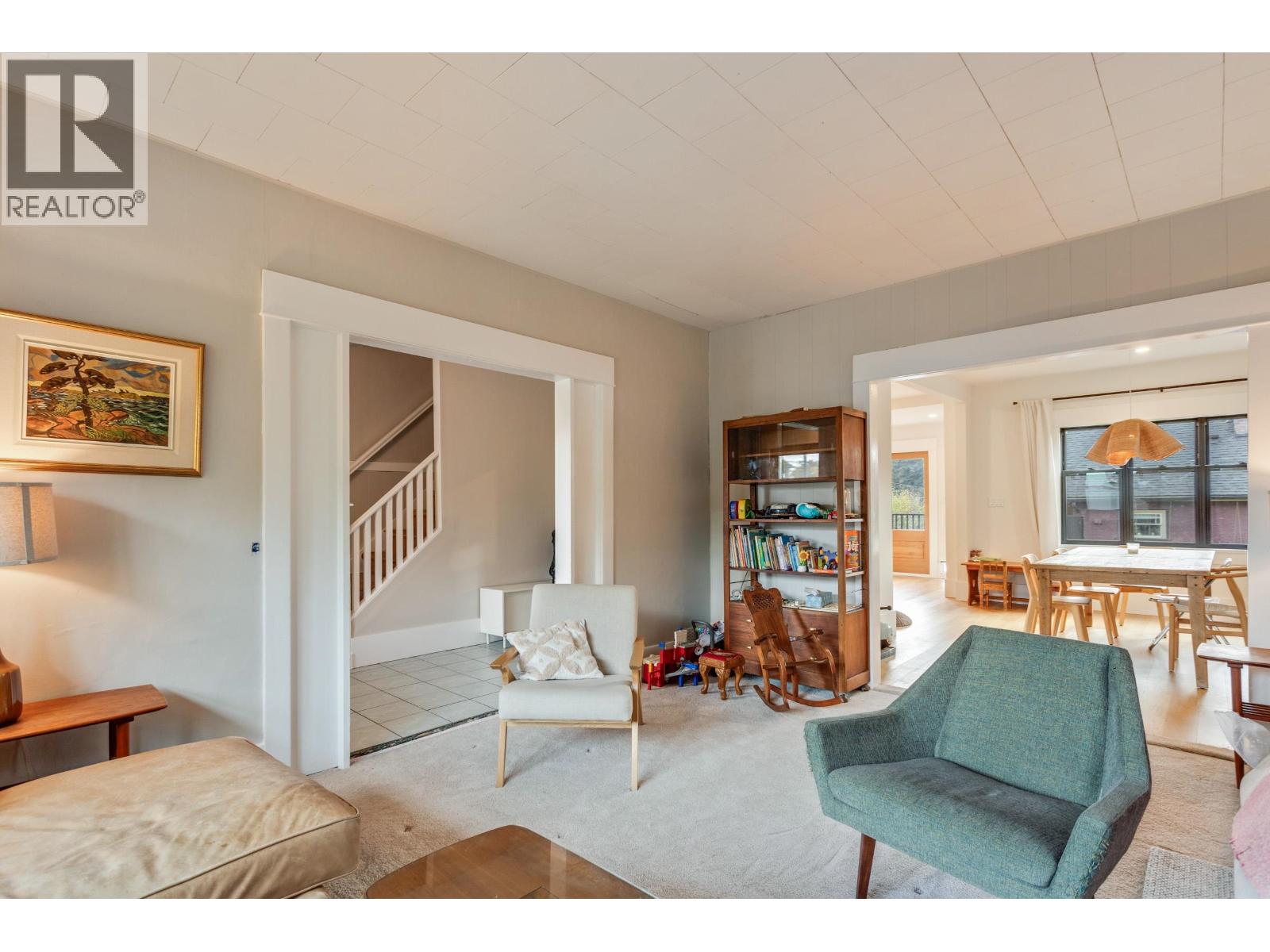 1444 LAKEWOOD DRIVE, Vancouver