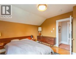 1444 Lakewood Drive, Vancouver, BC V5L4M8 Photo 13