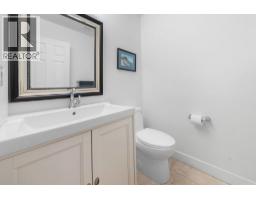 4 230 W 16th Street, North Vancouver, BC V7M1T6 Photo 31