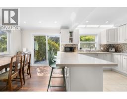 4 230 W 16th Street, North Vancouver, BC V7M1T6 Photo 7