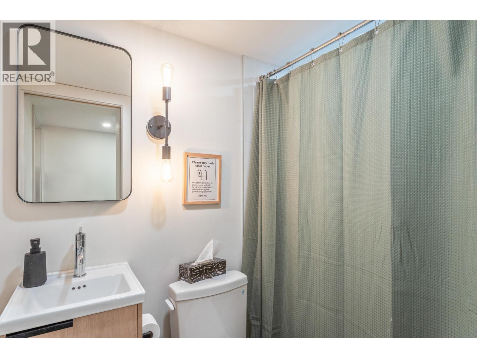 1444 LAKEWOOD DRIVE, Vancouver