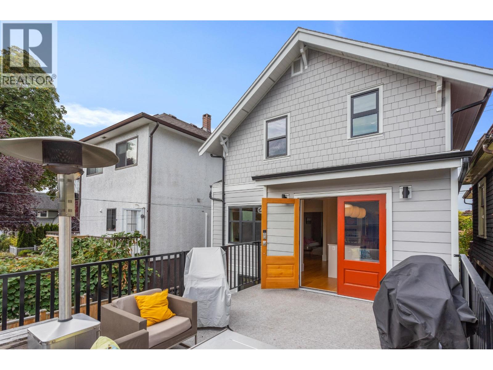 1444 LAKEWOOD DRIVE, Vancouver