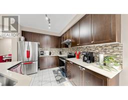 Living room - 47 Goodsway Trail, Brampton, ON L7A4A4 Photo 9