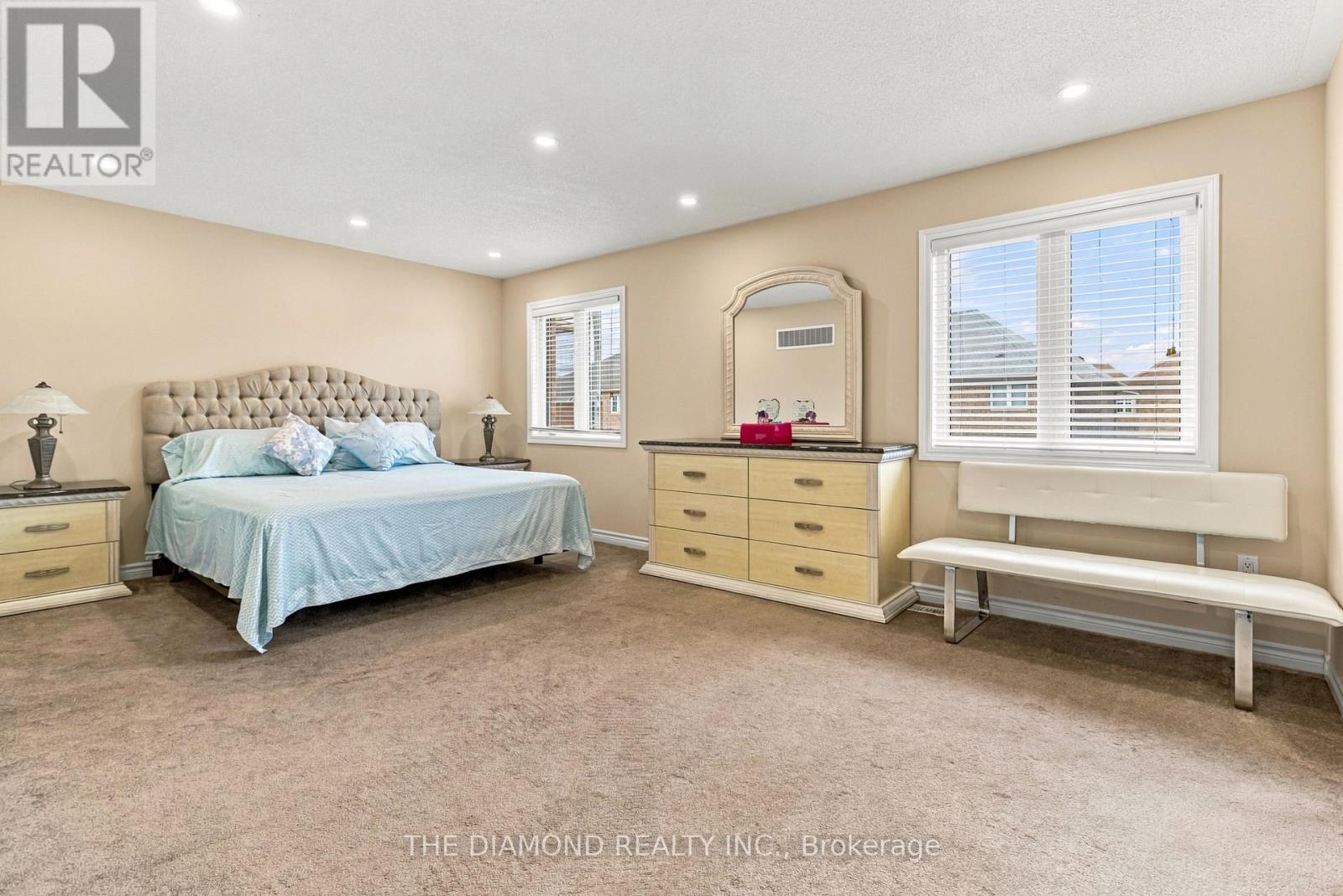 5 PENELOPE STREET - 36
