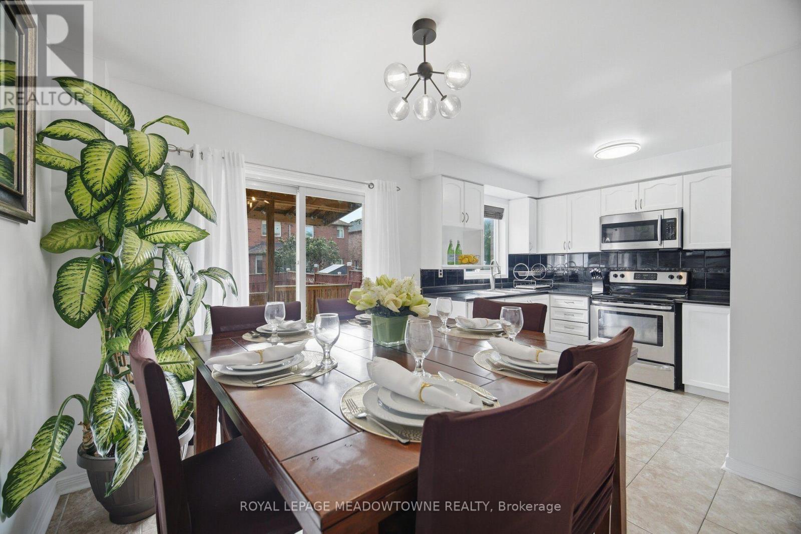 7 SECORD CRESCENT - Image 11