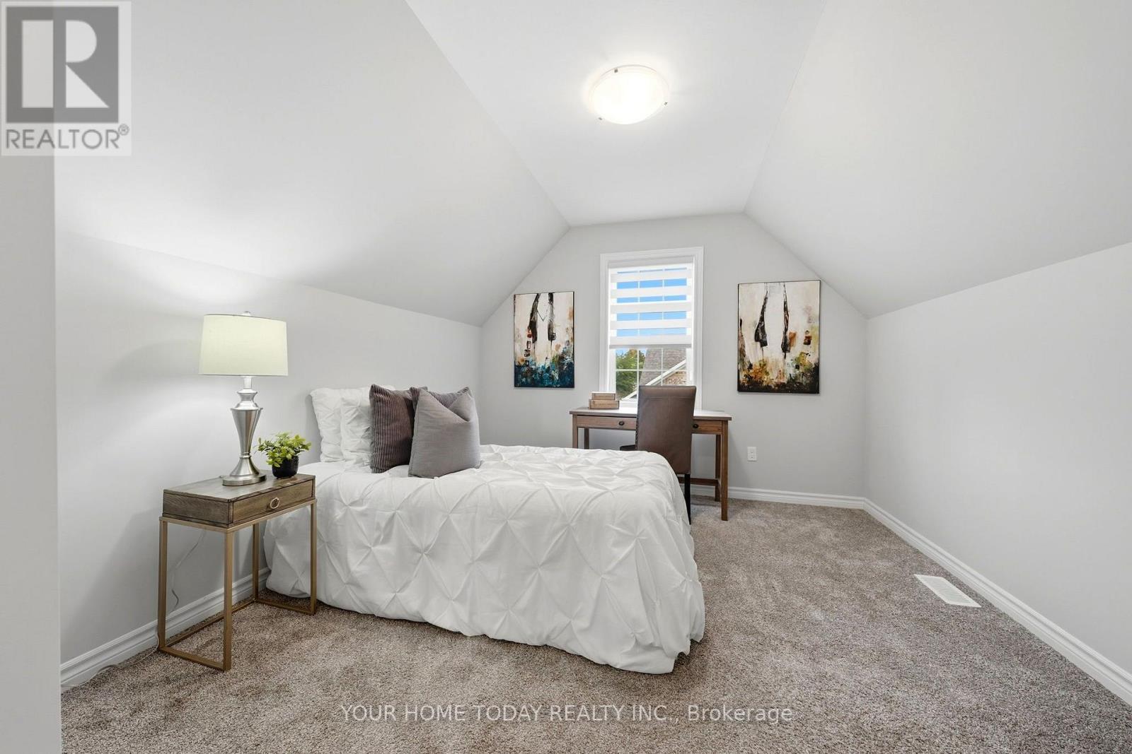 25 BRAIDA LANE - 24