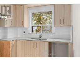 3 Duckworth Street, Toronto, ON M6M4W3 Photo 17