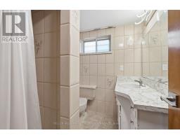 3 Duckworth Street, Toronto, ON M6M4W3 Photo 32