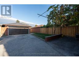 3 Duckworth Street, Toronto, ON M6M4W3 Photo 35