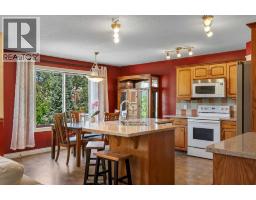 84 Willowbrook Crescent NW - photo 11