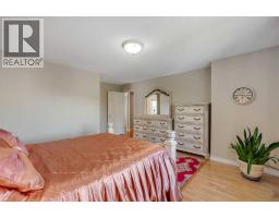 84 Willowbrook Crescent NW - photo 26