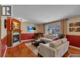 84 Willowbrook Crescent NW - photo 8