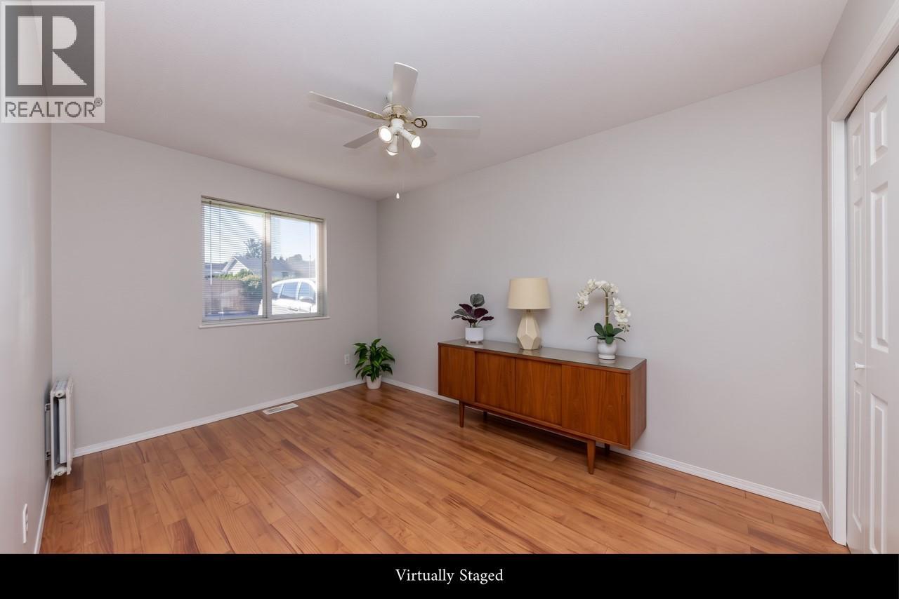 #30 1285 14TH Street - 17
