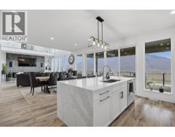 4pc Bathroom - 848 Cantle Drive, Kamloops, BC V2B0A7 Photo 14