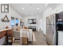 848 Cantle Drive, Kamloops, BC V2B0A7 Photo 72