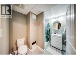 290 8th Avenue, Montrose, BC V0G1P0 Photo 24