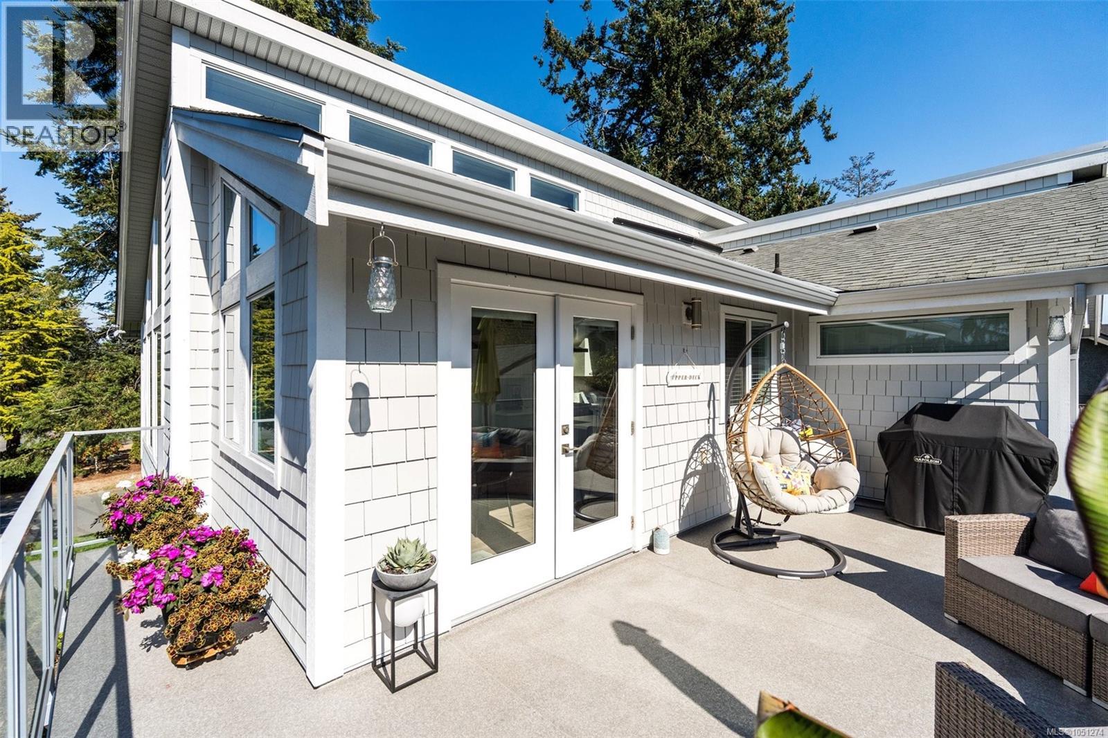 6481 Rodolph Rd - 18