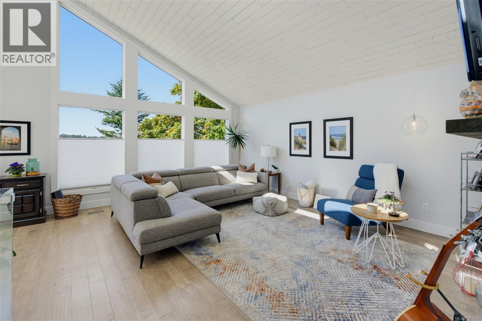 6481 Rodolph Rd - Image 23