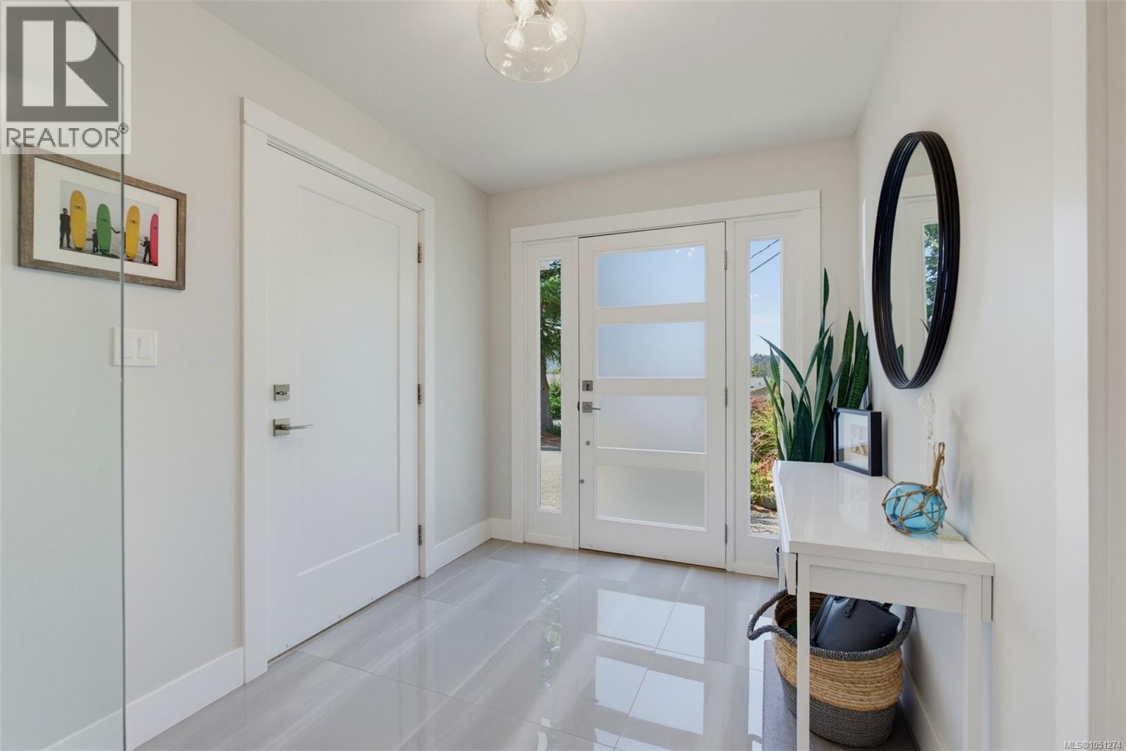 6481 Rodolph Rd - Image 8