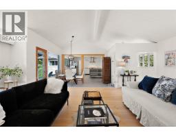 Bedroom - 9760 Glynnwood Park Rd, North Saanich, BC V8L5H4 Photo 7