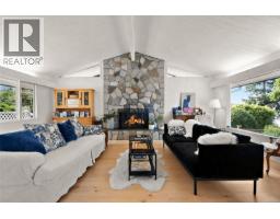 Laundry room - 9760 Glynnwood Park Rd, North Saanich, BC V8L5H4 Photo 8