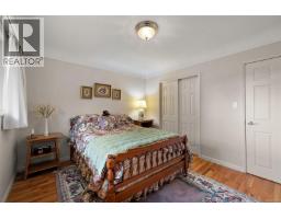 Dining room - 844 Rockheights Ave, Esquimalt, BC V9A6J6 Photo 16