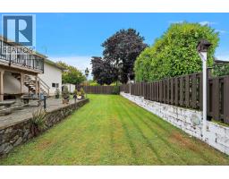 844 Rockheights Ave, Esquimalt, BC V9A6J6 Photo 32
