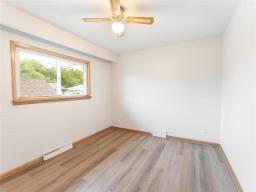 725 Mcleod Avenue, Winnipeg, MB R2K0B8 Photo 19